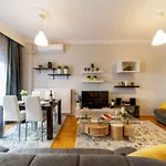 Corona Deluxe Apt.