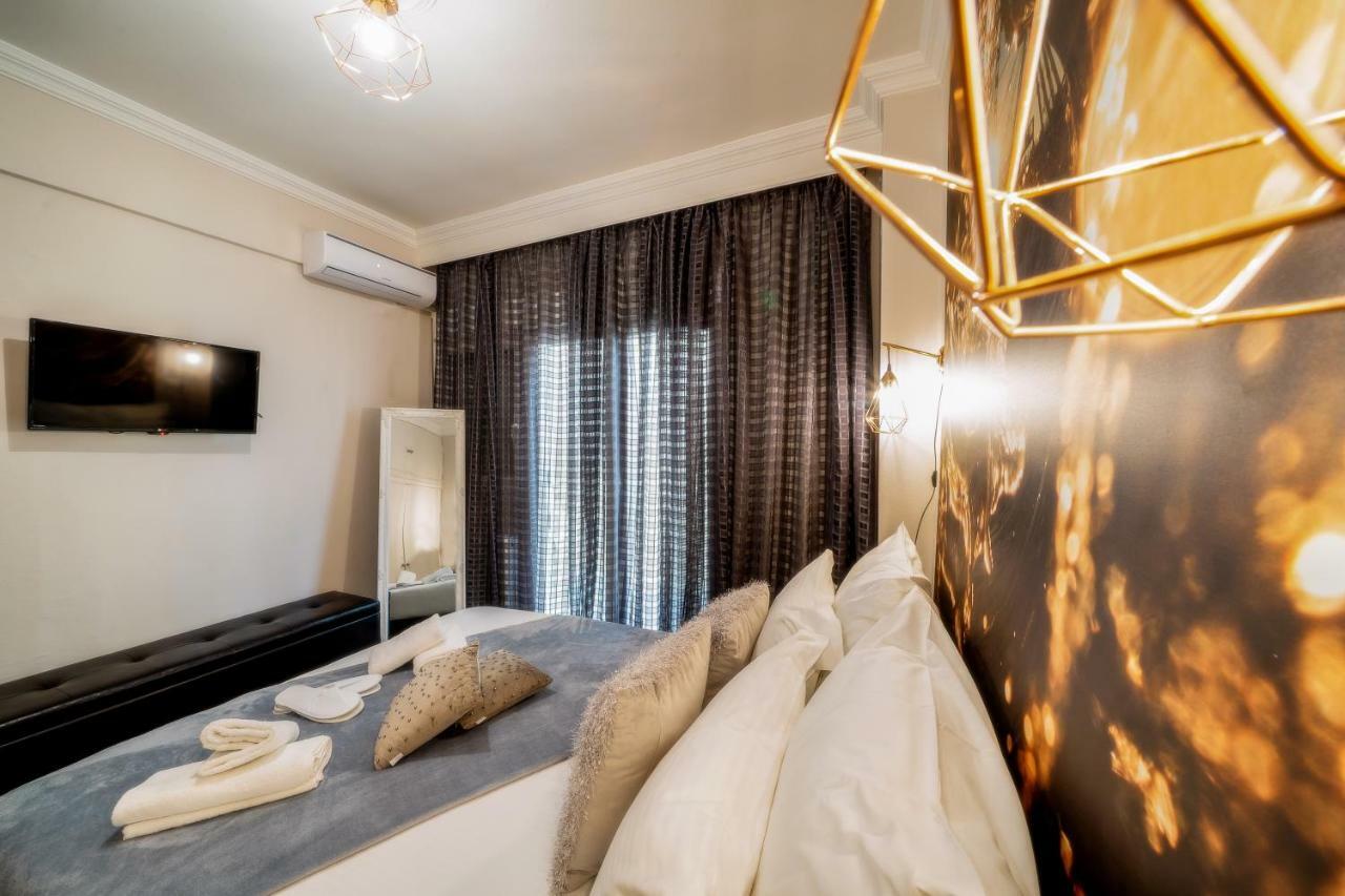Deluxe Apt.